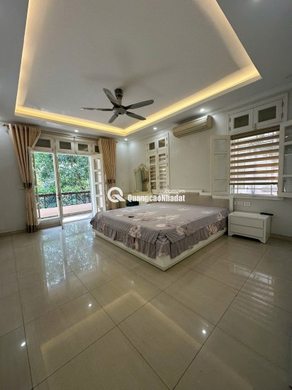 Chính chủ cần bán gấp lô biệt thự nằm trên con đường đôi đẹp nhất tại Ciputra